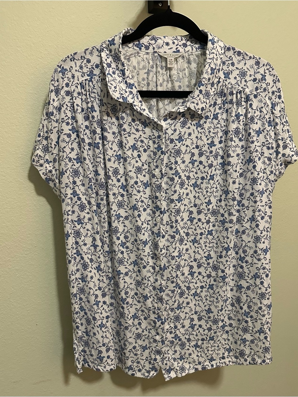 Women Short-Sleeve Button-Up Shirt in White with Blue Floral Print